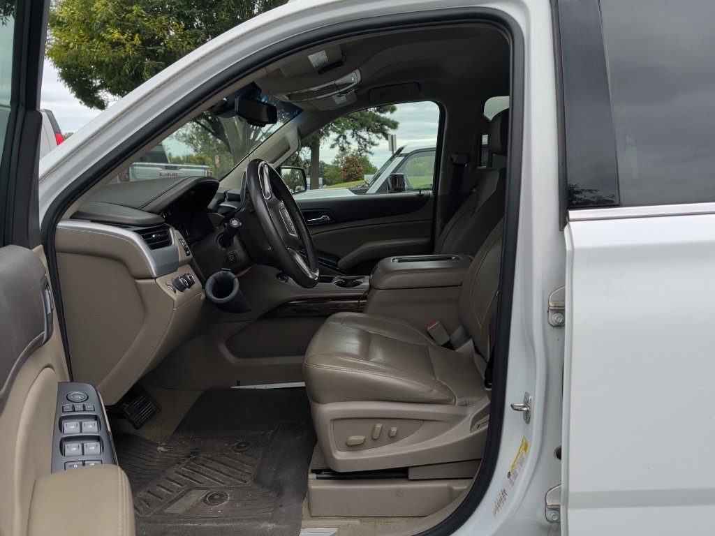 Used 2017 White GMC SLT image 5