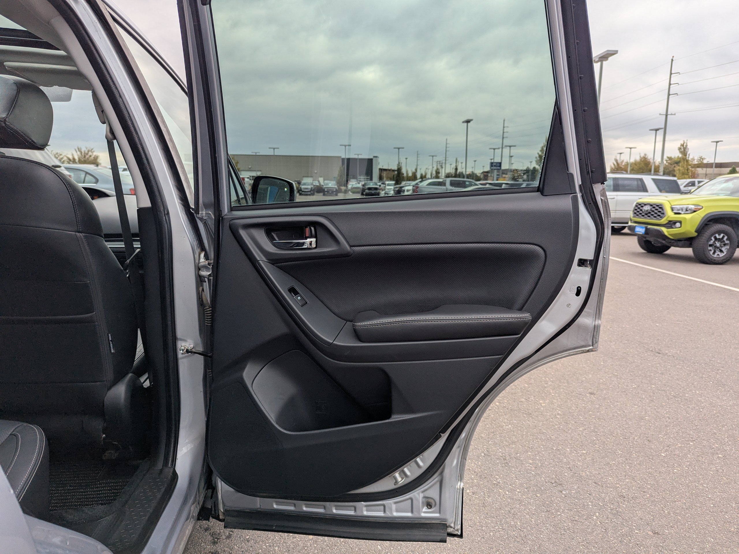 2018 Subaru Forester Limited - Photo 36