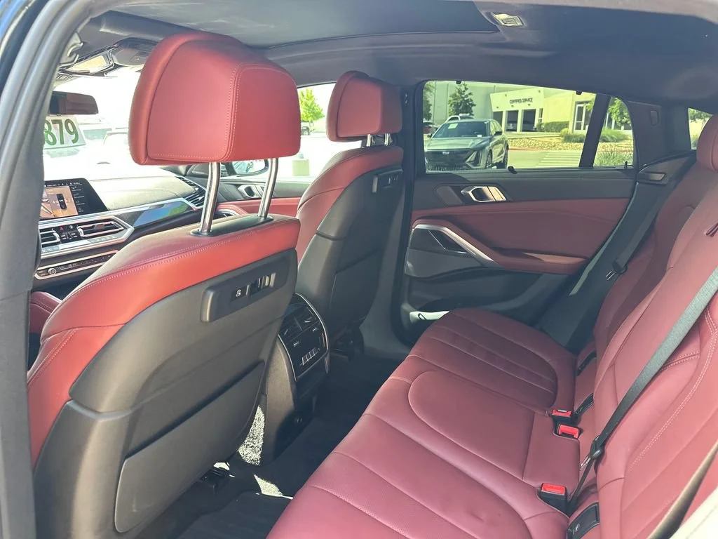 Used 2022  BMW M50i image 39
