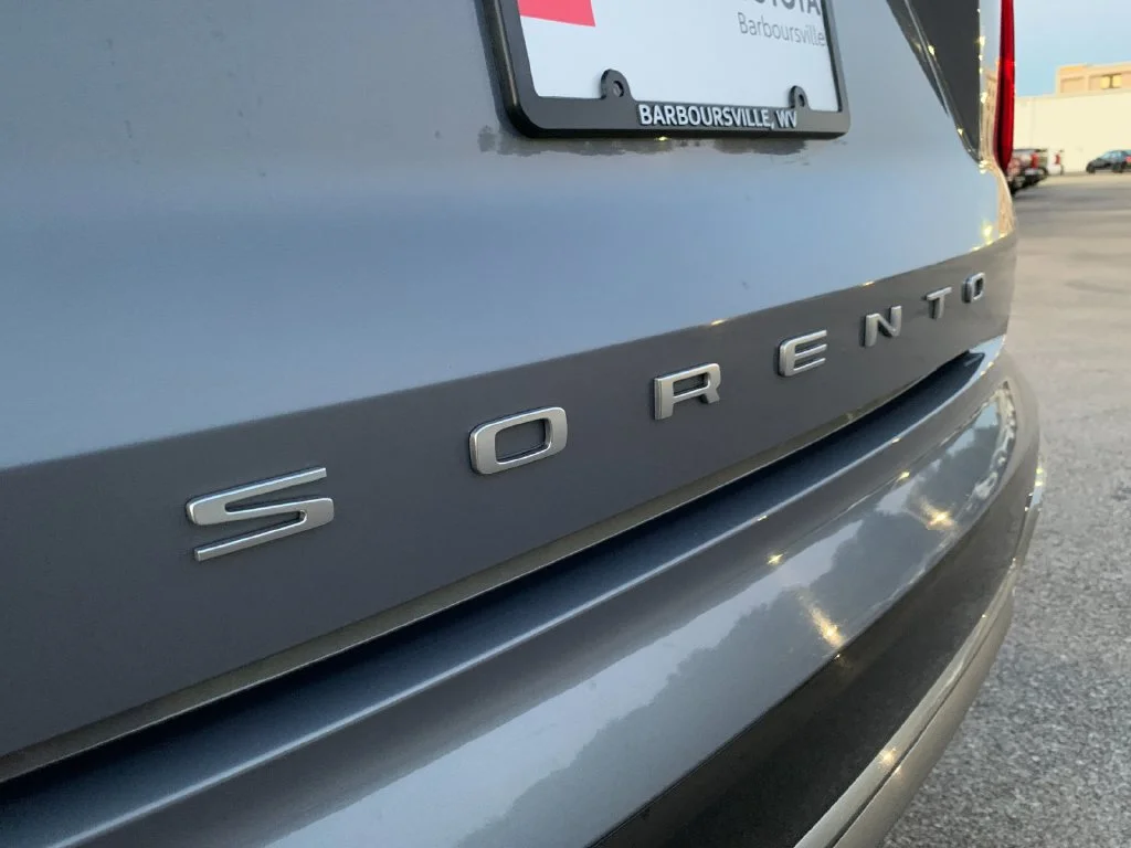 Used 2022 Silver Kia SX image 38