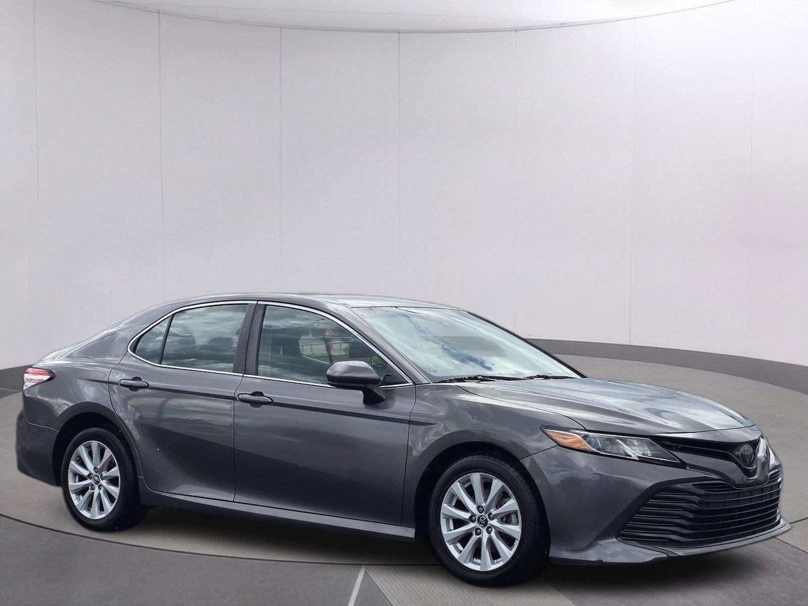 Used 2018 Predawn Gray Mica Toyota LE image 3