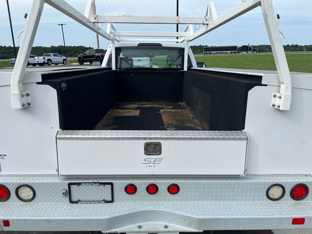Used 2019 White Ford XL image 10