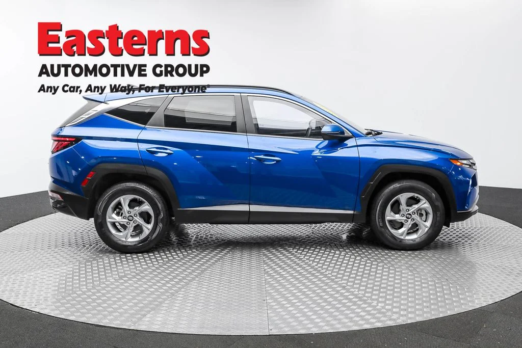 Used 2022 Blue Hyundai SEL image 4