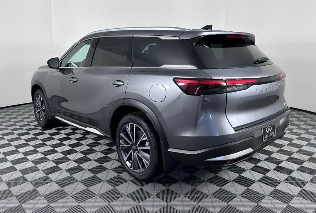Certified Used 2026 Gray INFINITI LUXE image 5