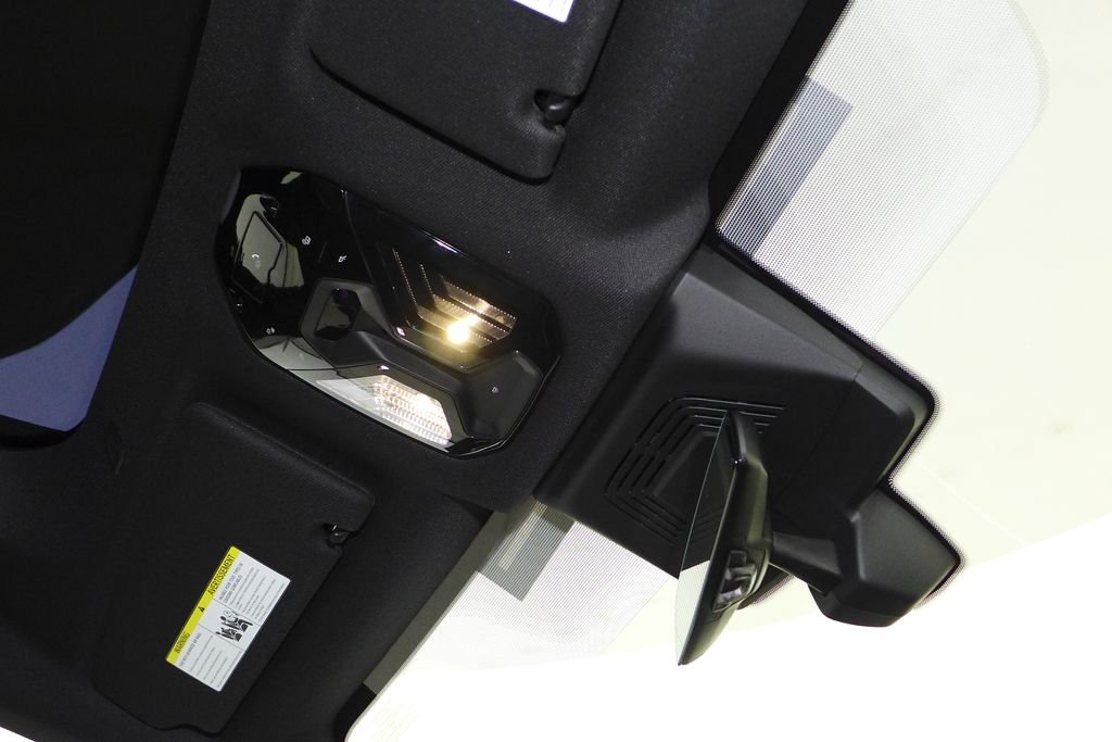 Certified Used 2024 Black Sapphire Metallic BMW xDrive50 image 16