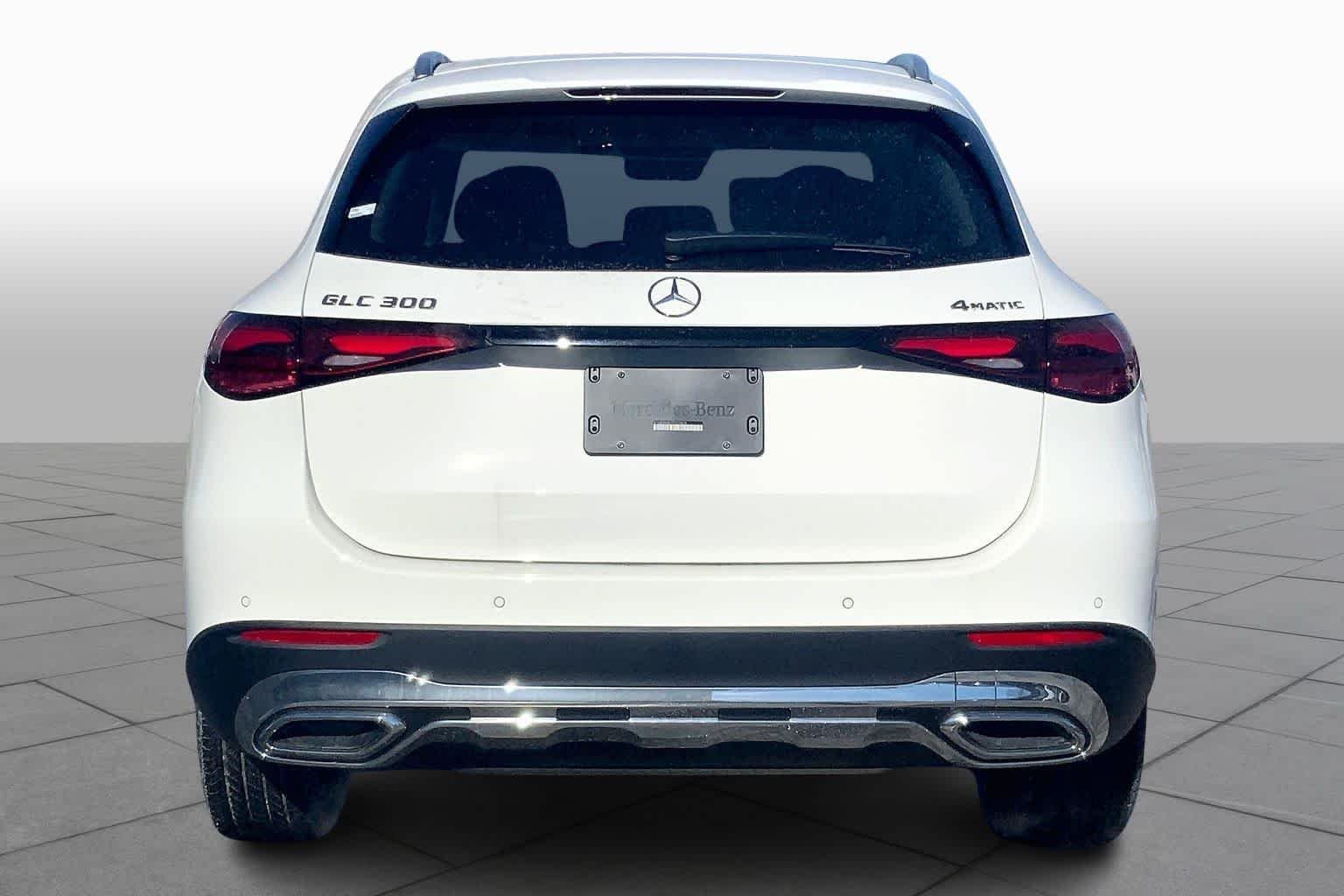 New 2026 Polar White Mercedes-Benz GLC 300 image 5