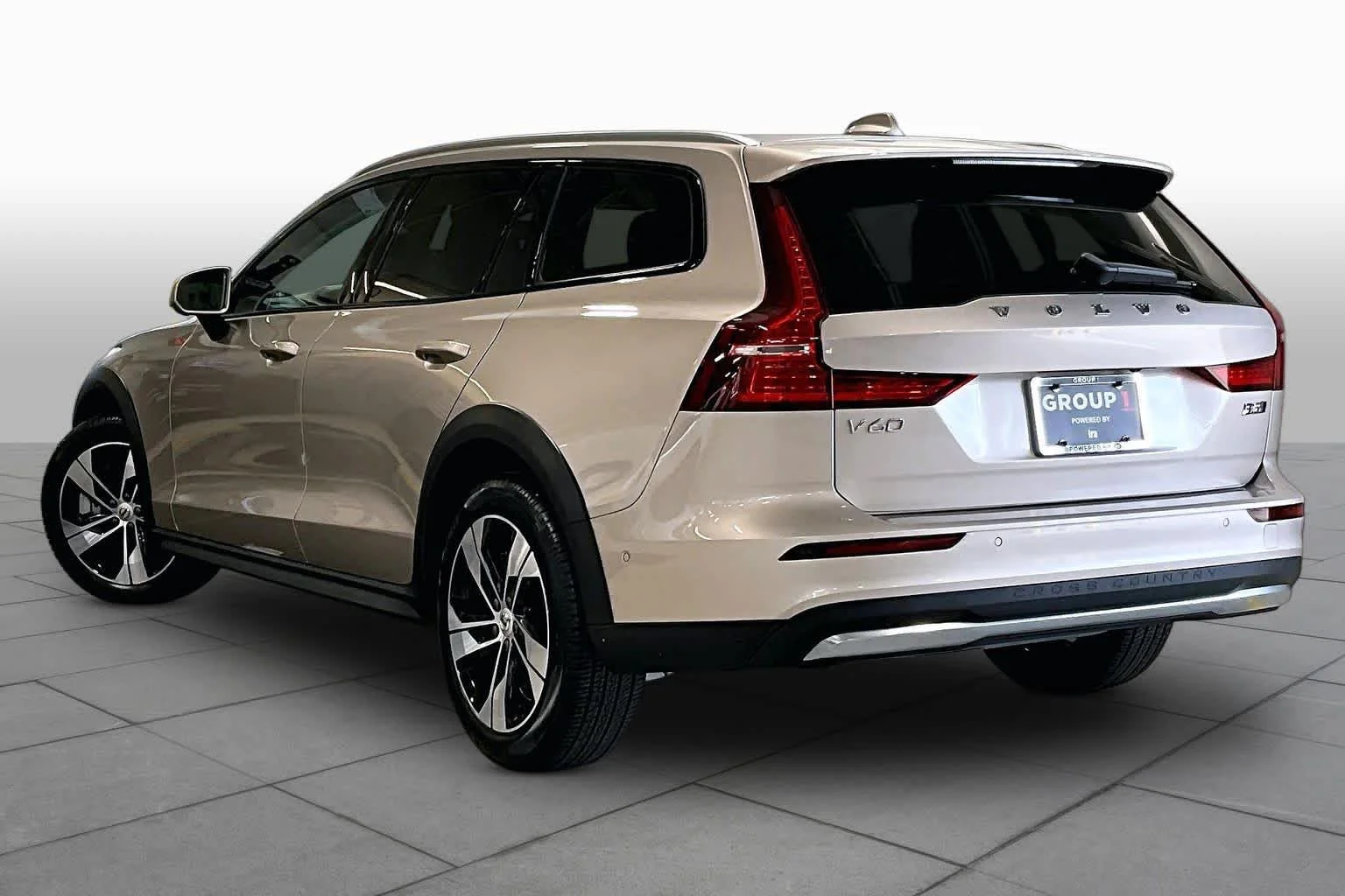 Certified Used 2026 Bright Dusk Volvo Plus image 12