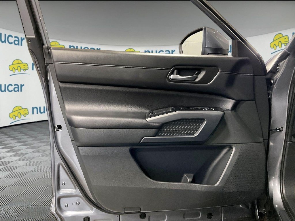 Certified Used 2024 Gray Nissan SL image 9