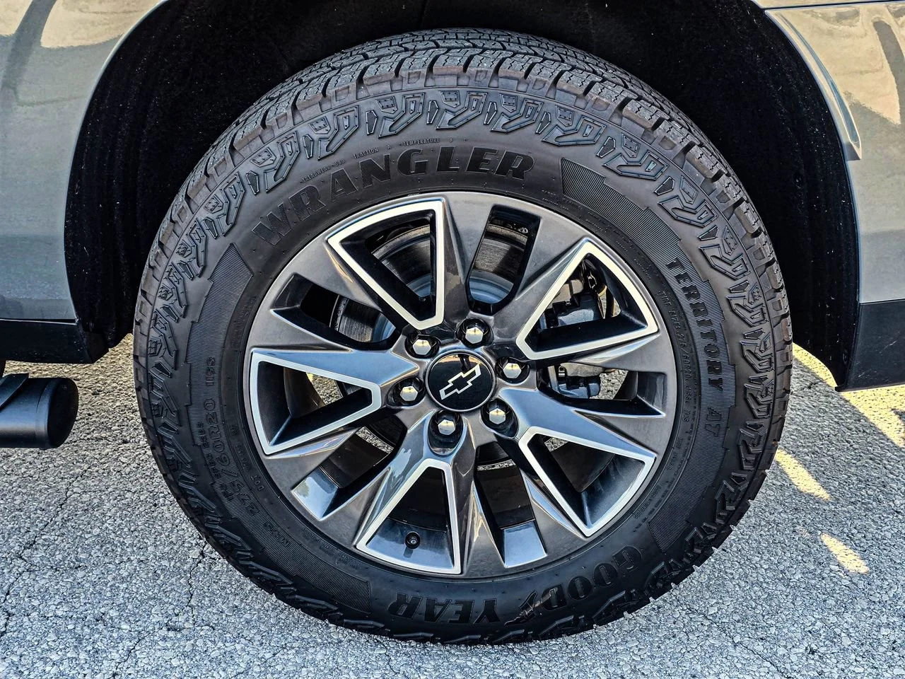 Used 2023 Sterling Gray Metallic Chevrolet Z71 image 6