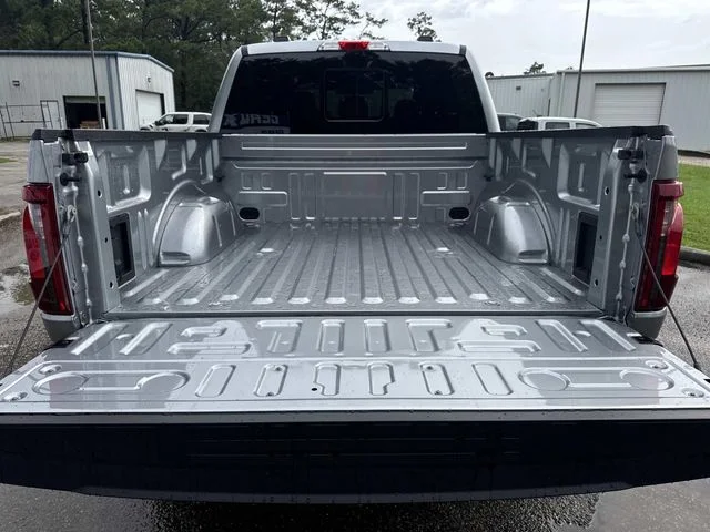 New 2026 Iconic Silver Metallic Ford XLT image 18