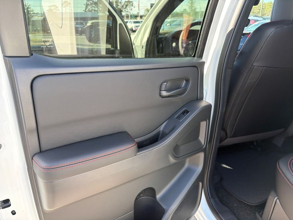 New 2026 Nissan Frontier PRO-4X 4D Crew Cab