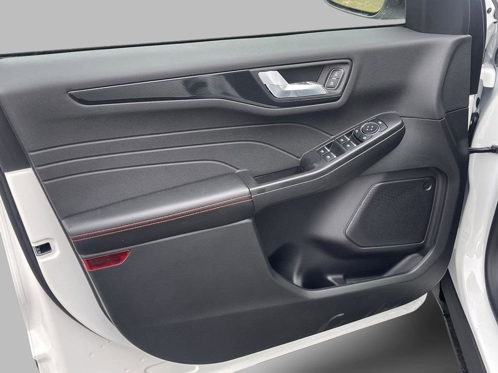 2026 Ford Escape ST-Line - Photo 22