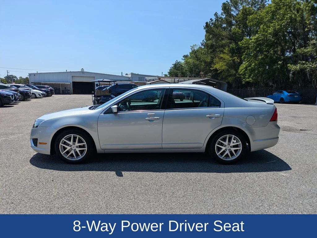 Used 2010 Brilliant Silver Metallic Ford SEL image 7
