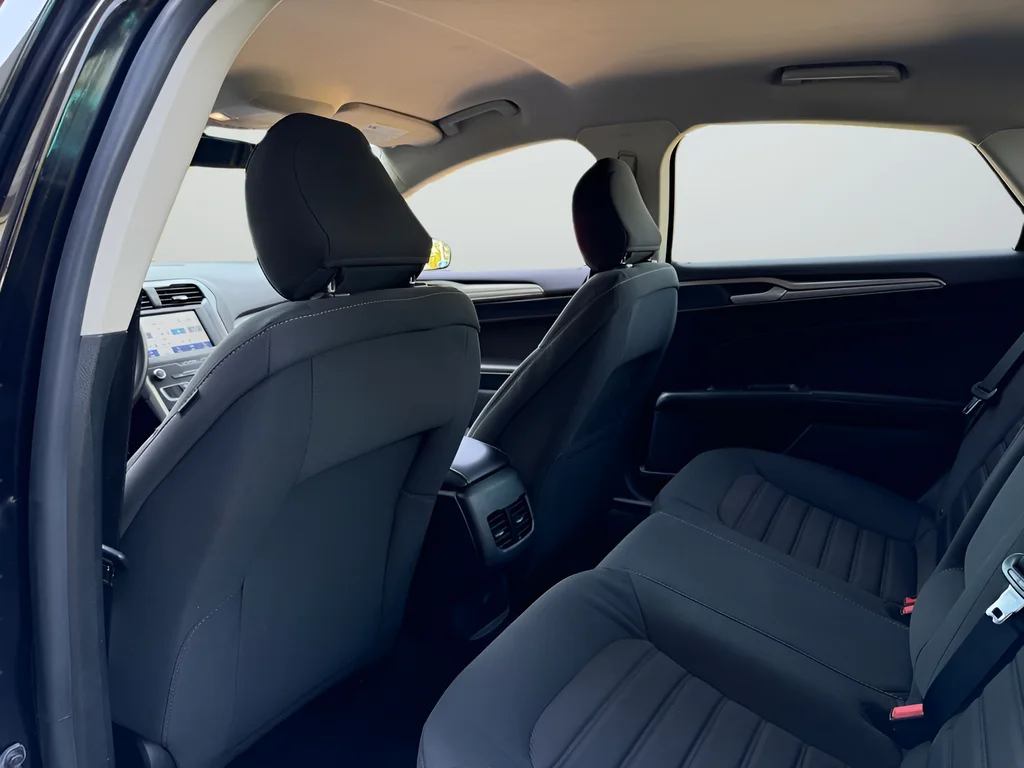 Used 2020 Black Ford SE image 22