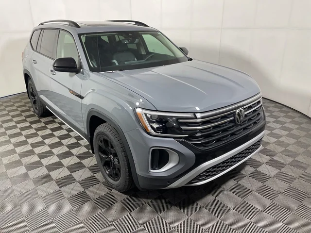 2026 Volkswagen Atlas 2.0T Peak Edition