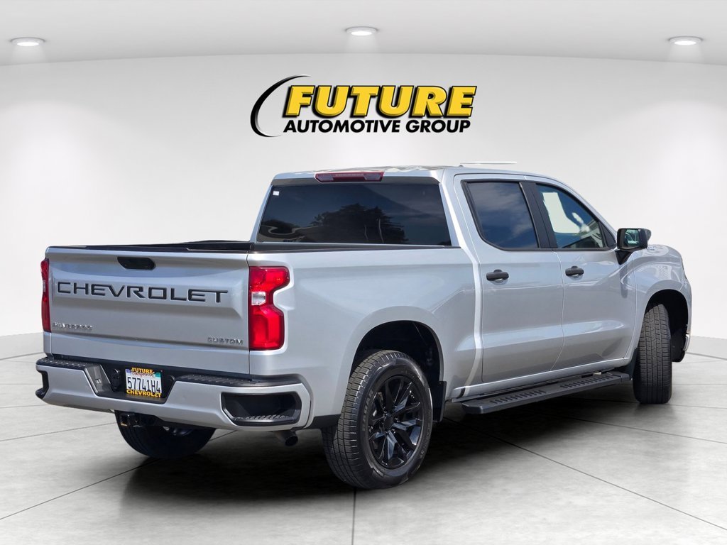 Used 2021 Silver Chevrolet Custom image 4