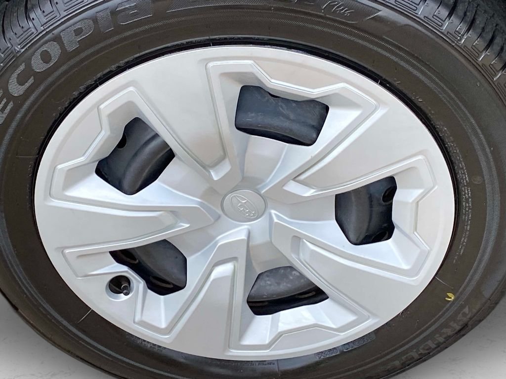 Used 2021 Green Subaru Base image 25