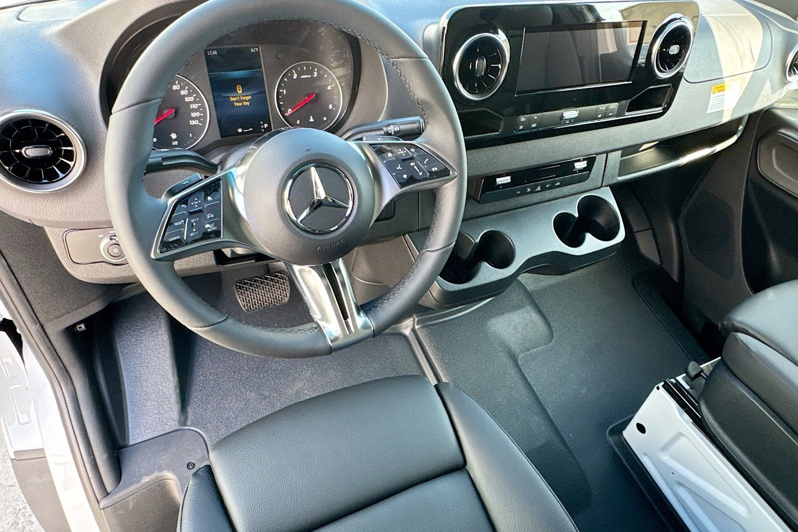 New 2026 Arctic White Mercedes-Benz  image 9