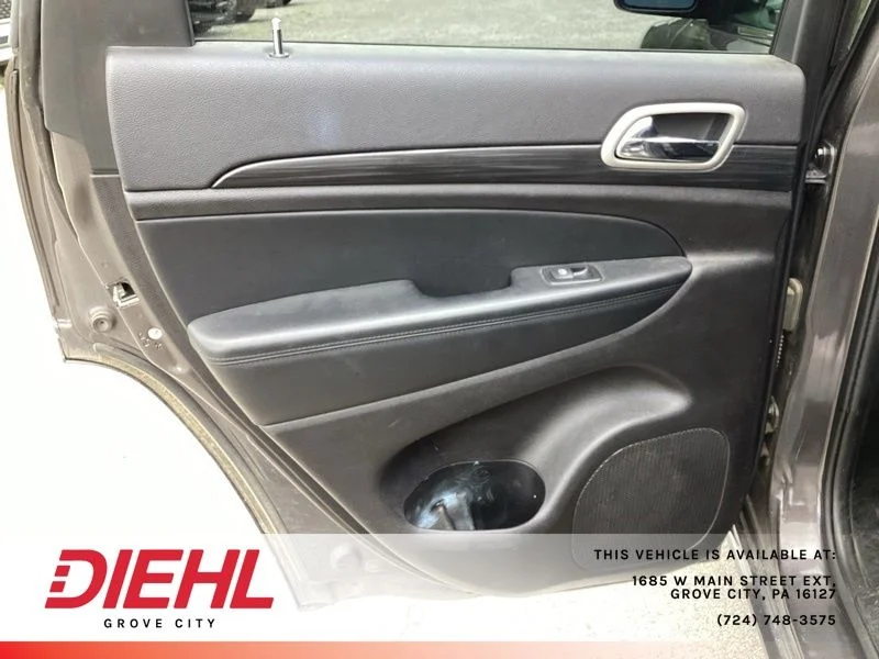 Used 2021 Gray Jeep Laredo X image 12