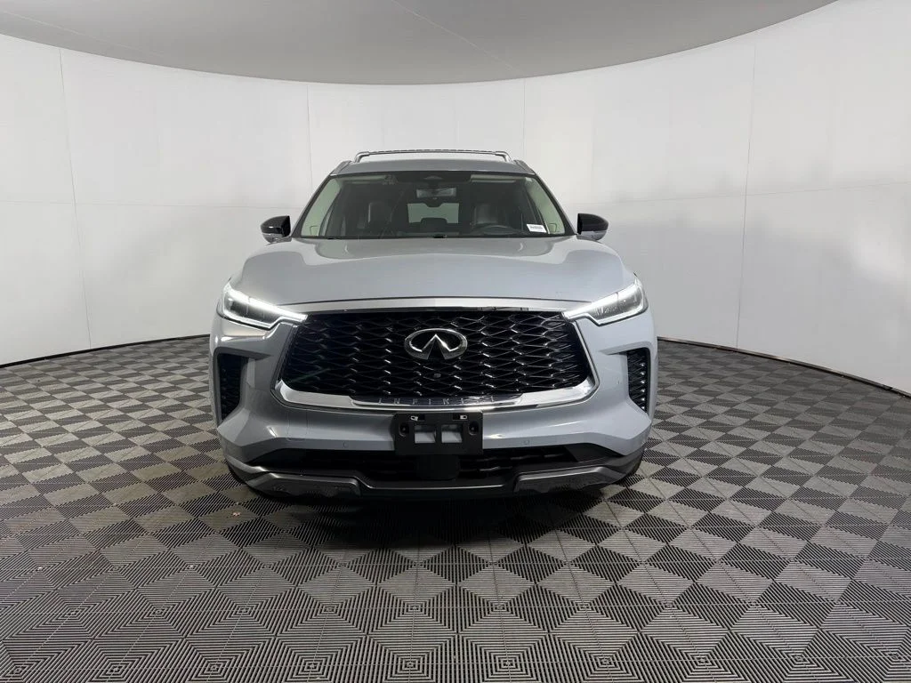Certified Used 2025 Gray INFINITI Sensory image 10