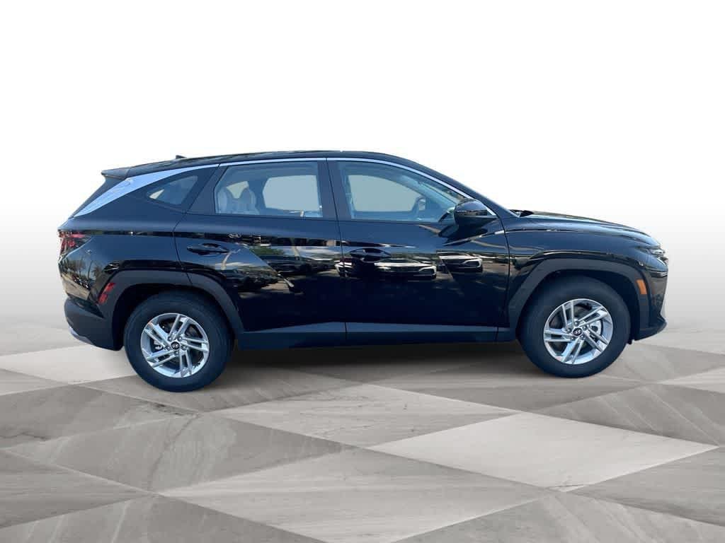New 2026 Phantom Black Hyundai SE FWD image 9