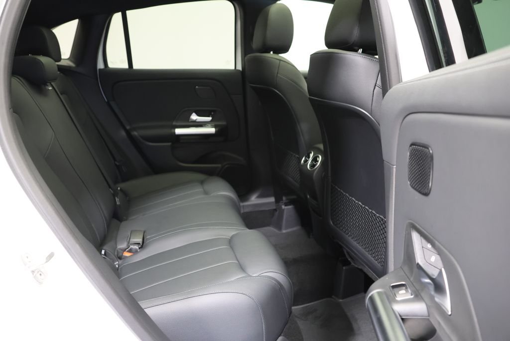 New 2026 Polar White Mercedes-Benz GLA 250 image 53