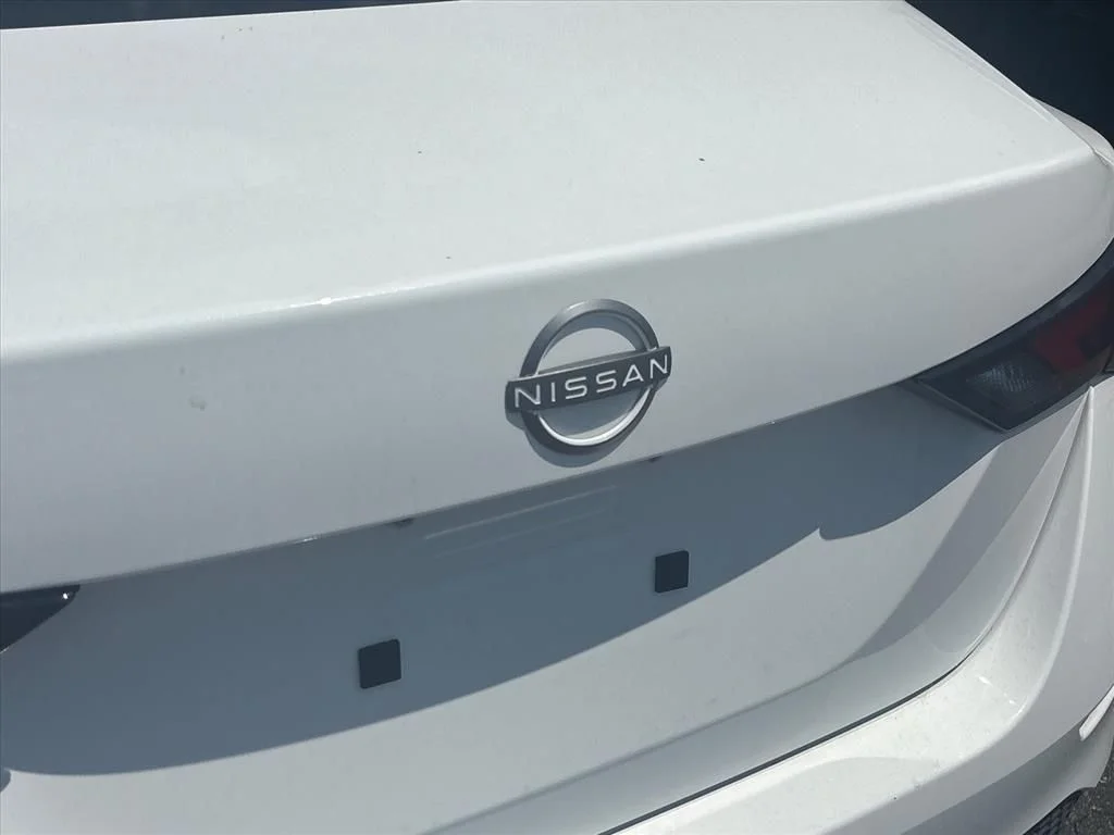 Used 2025 White Nissan SV image 10