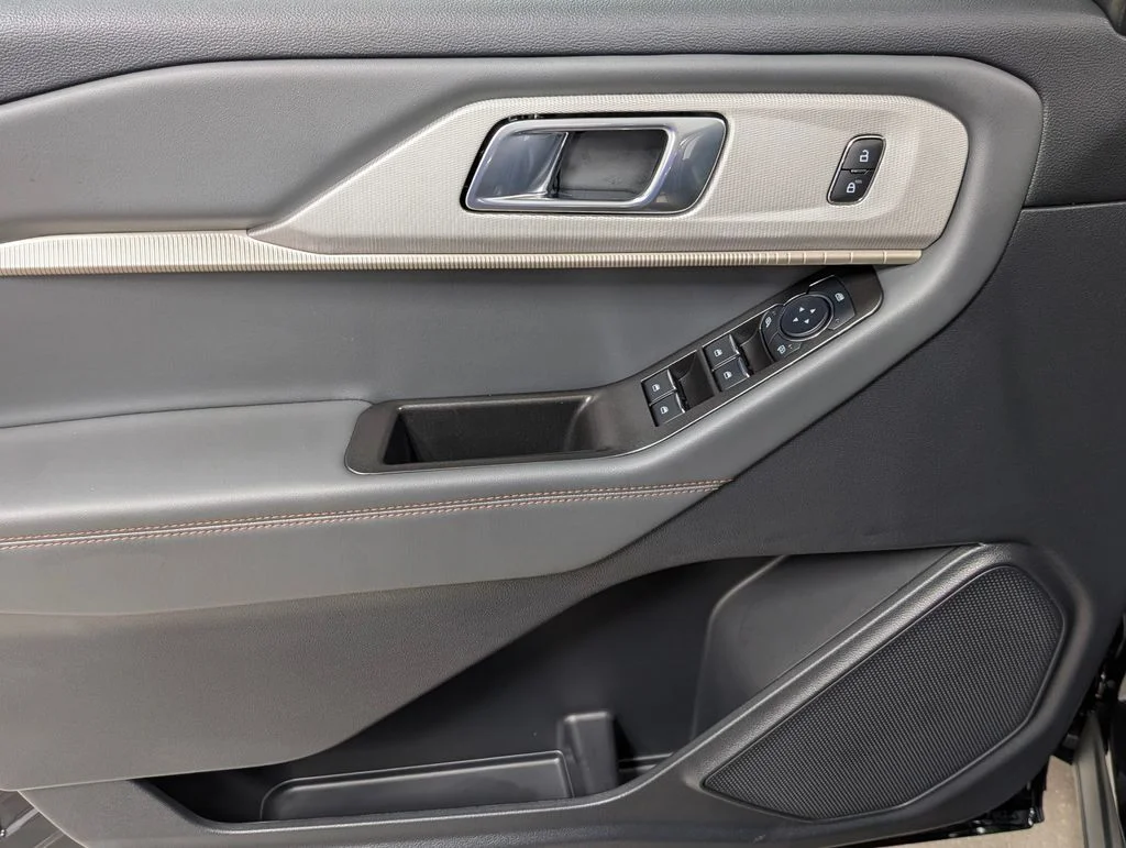 New 2026 Agate Black Metallic Ford Active image 10