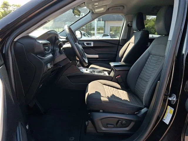 Used 2021 Black Ford XLT image 15
