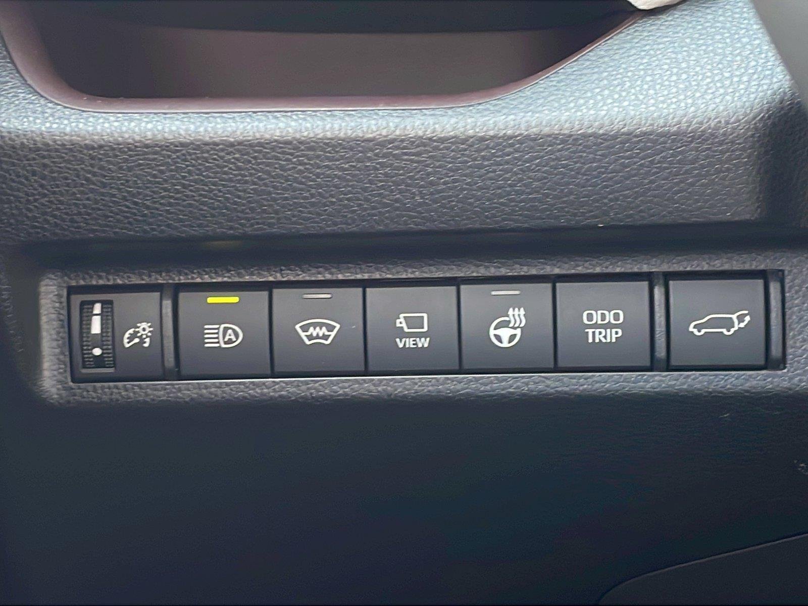 2023 Toyota RAV4 Limited - Photo 17