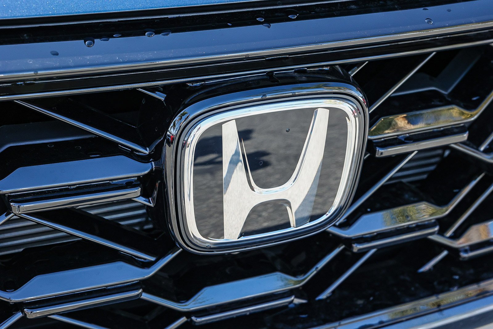 New 2027 Meteorite Gray Metallic Honda Sport Touring AWD image 14
