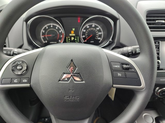 New 2027 Black Mitsubishi 2.0 S image 15