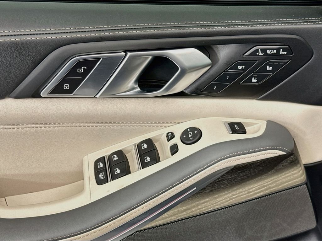 2026 BMW X7 40i - Photo 22