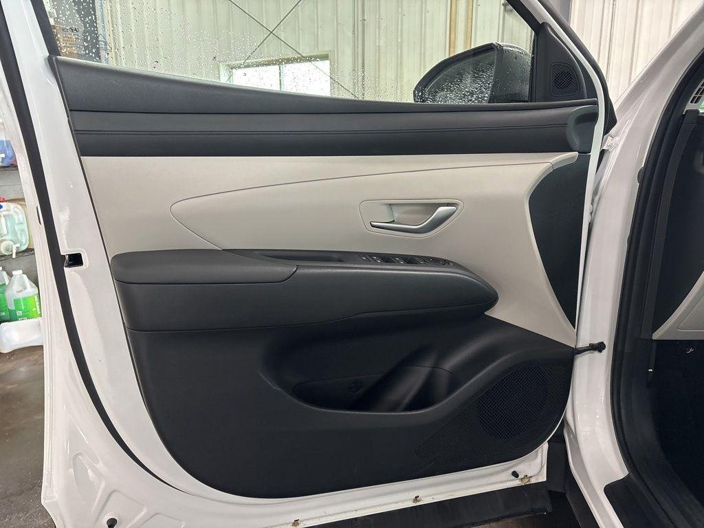 New 2026 White Hyundai SE AWD image 17