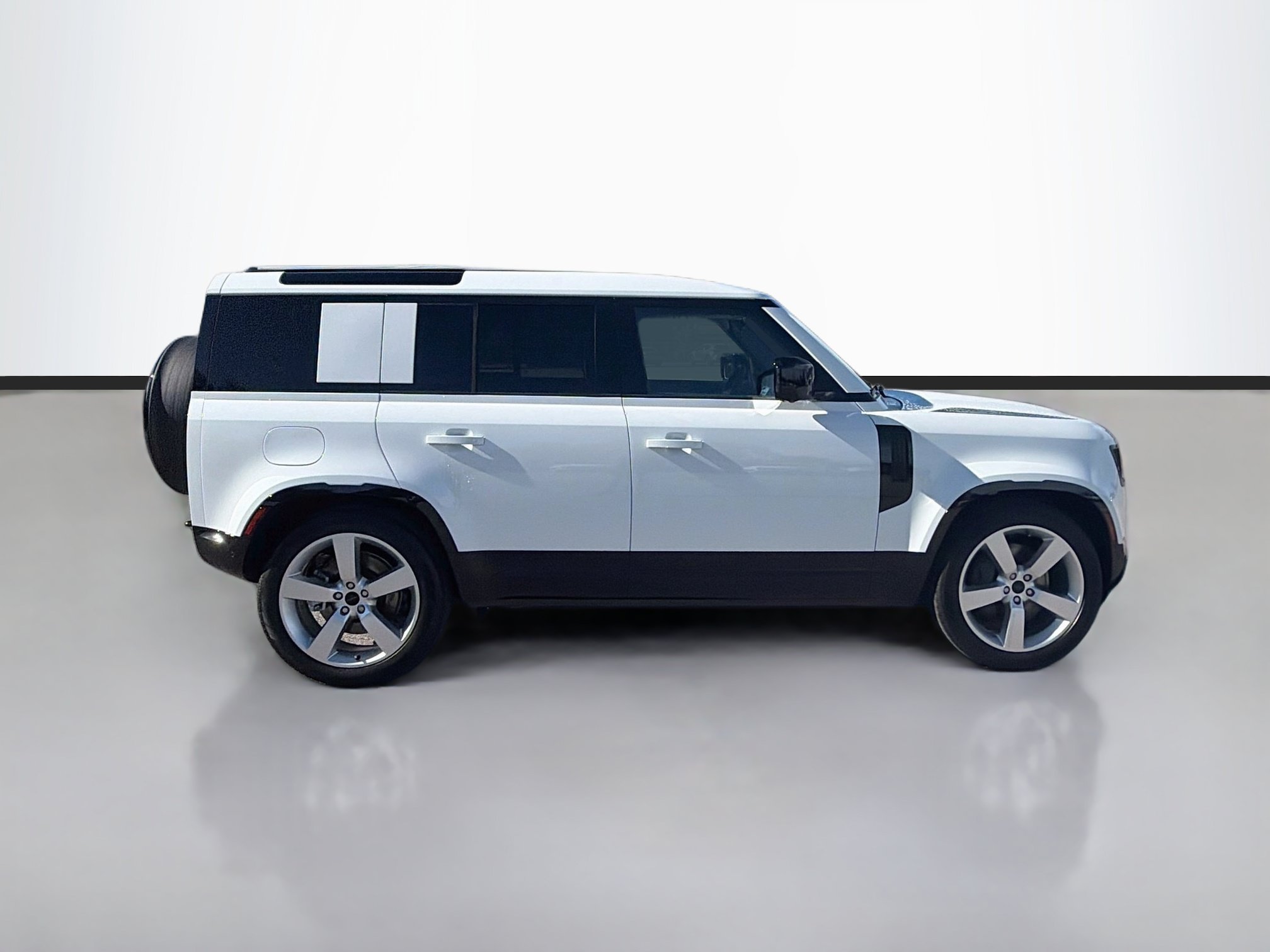 New 2026 Fuji White Land Rover X-Dynamic SE image 6