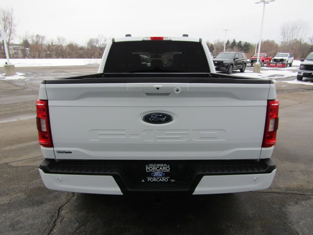 Used 2023 Oxford White Ford XLT image 5