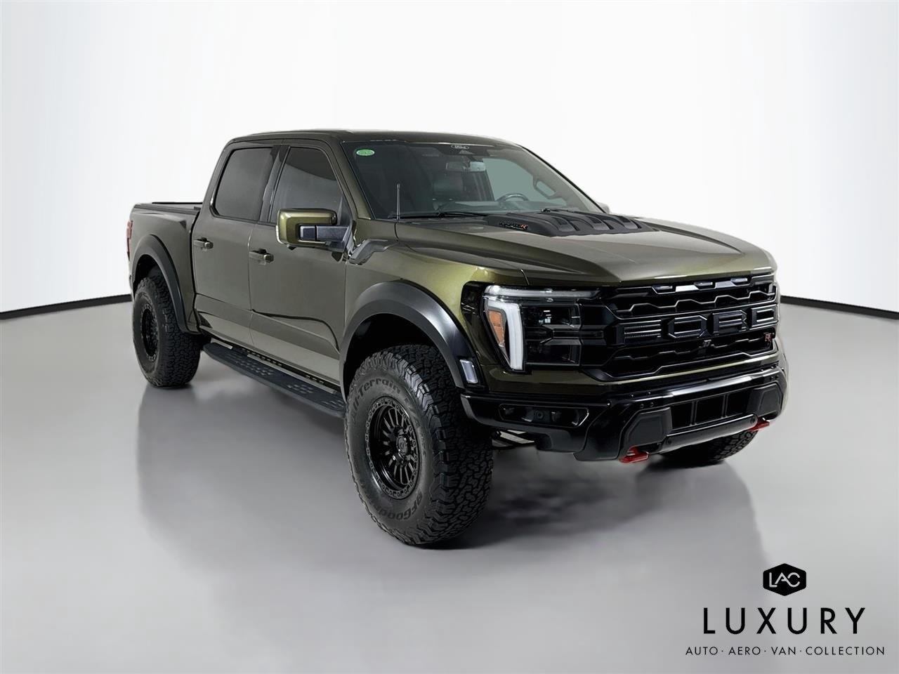 Used 2024 Shelter Green Ford Raptor R image 2