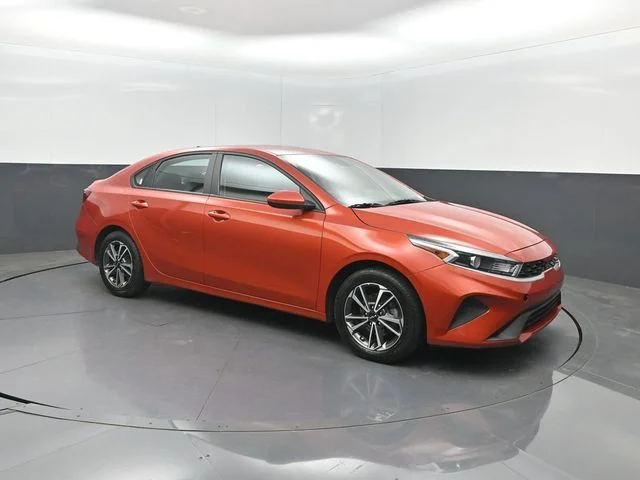 Used 2023 Red Kia LXS image 36