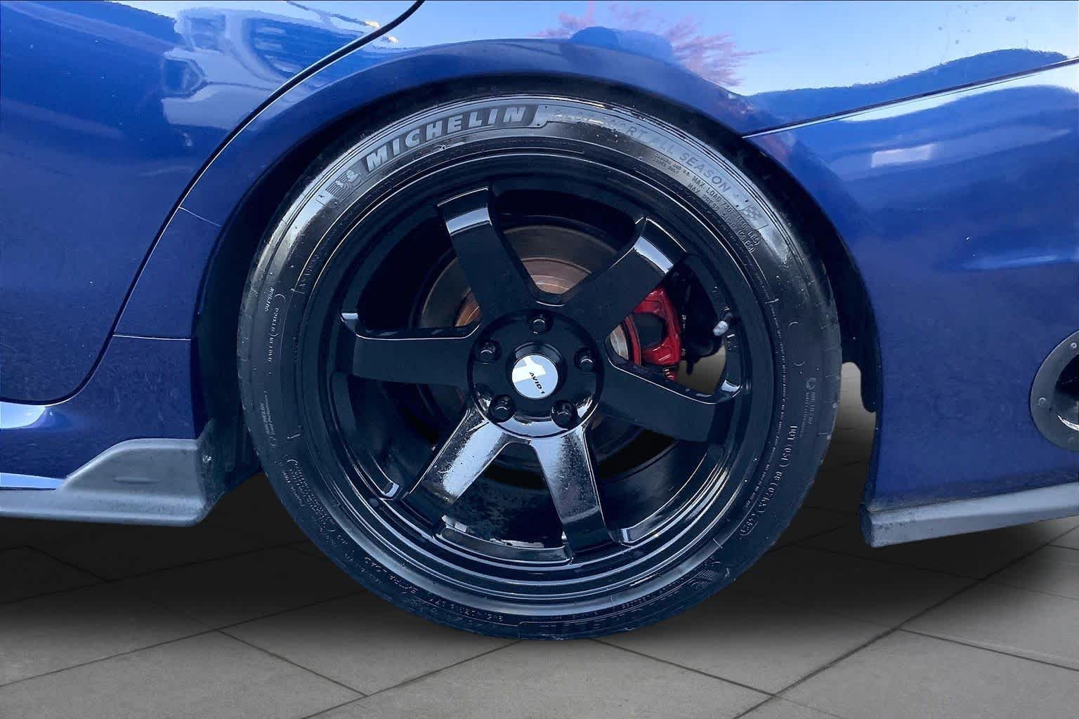 Used 2016 Lapis Blue Pearl Subaru Limited image 8