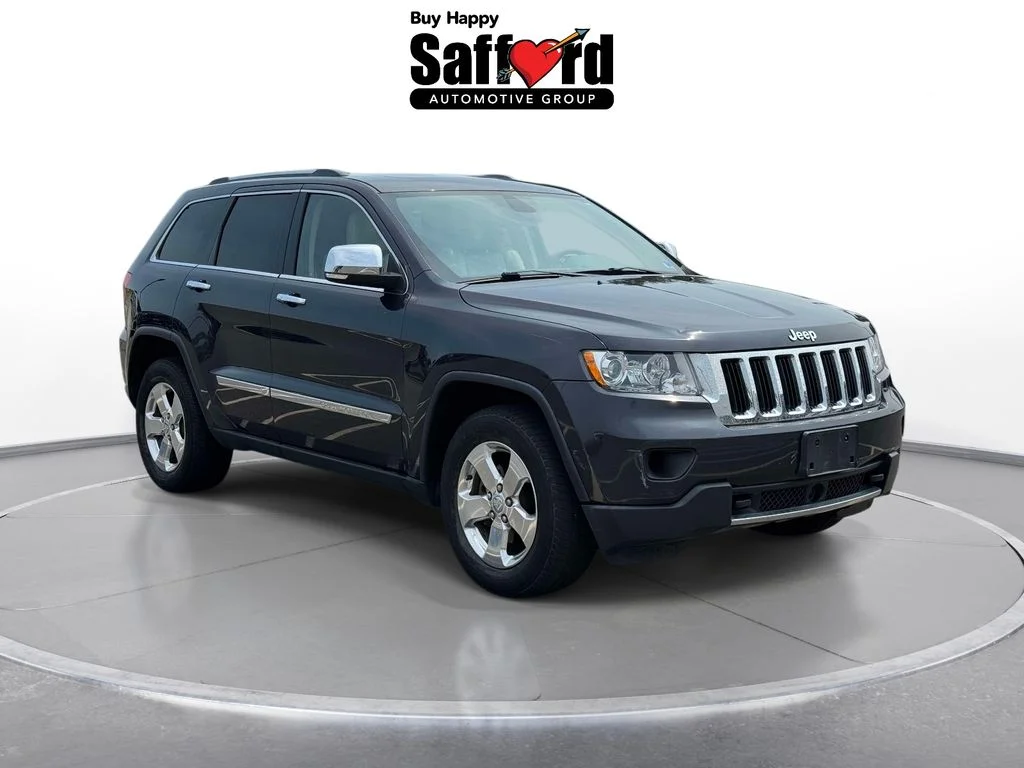 Used 2013 Gray Jeep Limited image 10