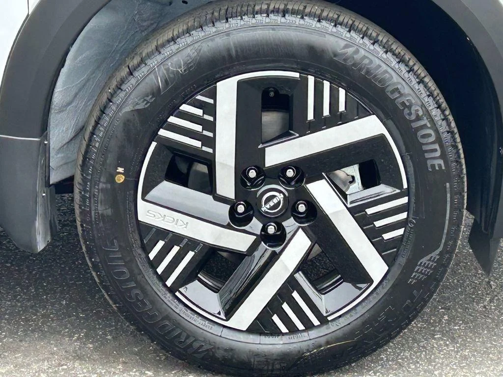 New 2026 FRESH POWDER Nissan SV image 7
