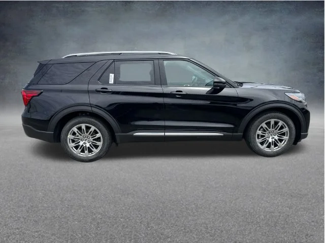 New 2026 Agate Black Metallic Ford Platinum™ image 10