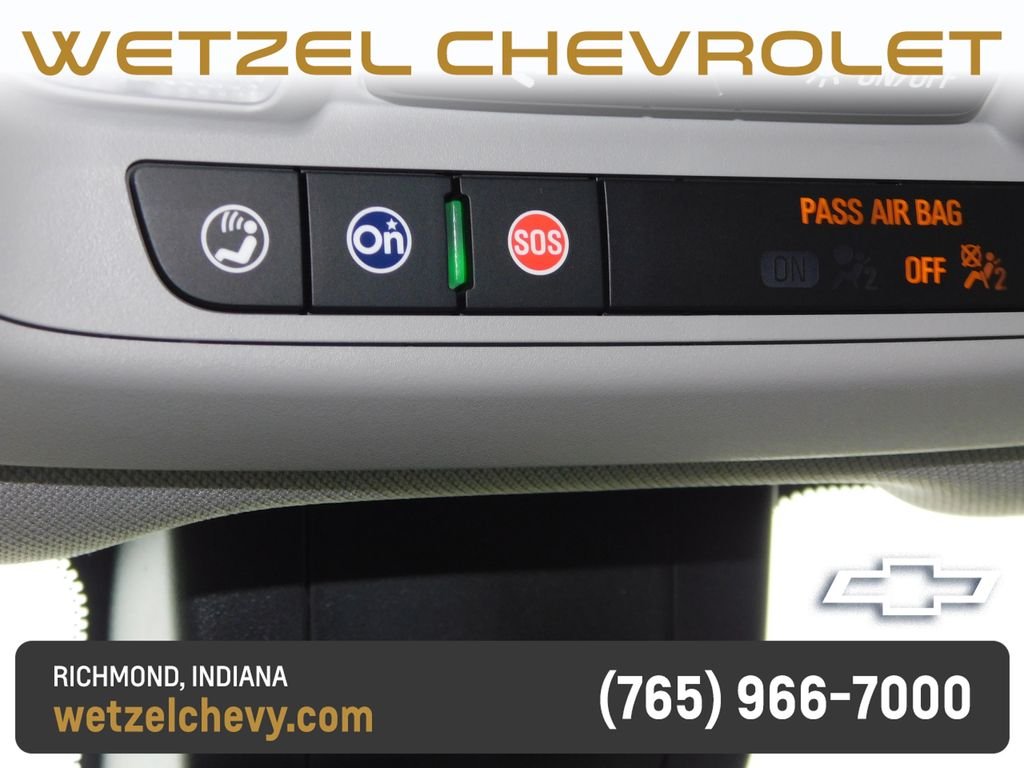 Used 2023 Silver GMC AT4 image 41