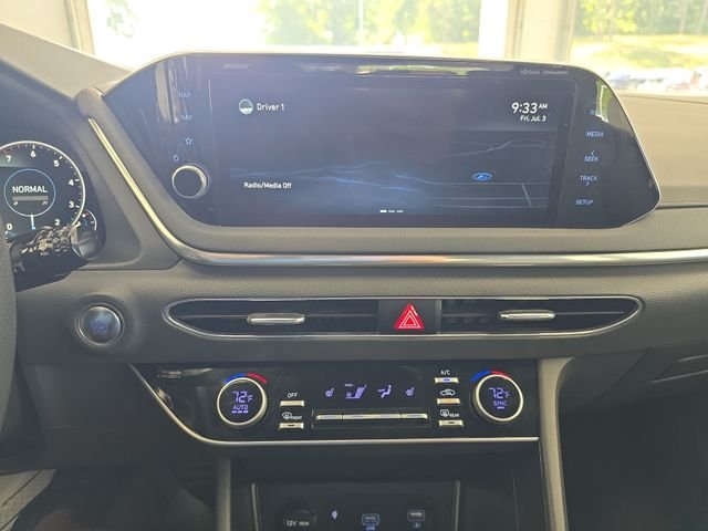 Used 2022 Gray Hyundai SEL Plus image 16