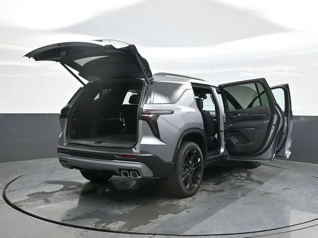 2027 Chevrolet Traverse LT - Photo 29