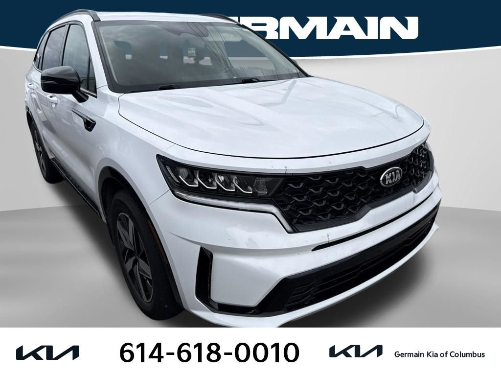 Used 2021 White Kia S image 6