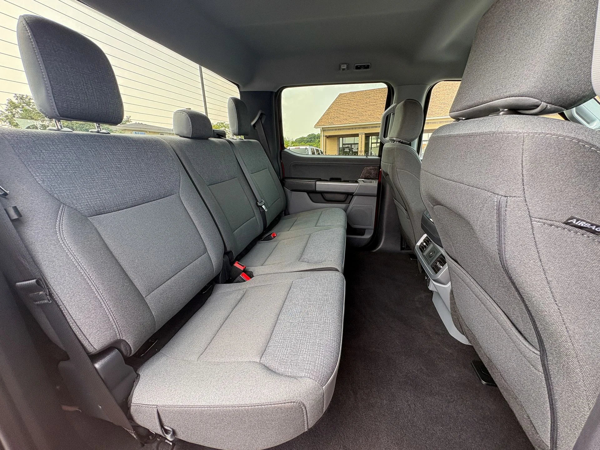 Used 2025 Red Ford XLT image 29