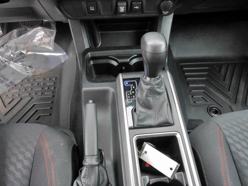 2023 Toyota Tacoma SR5 - Photo 24