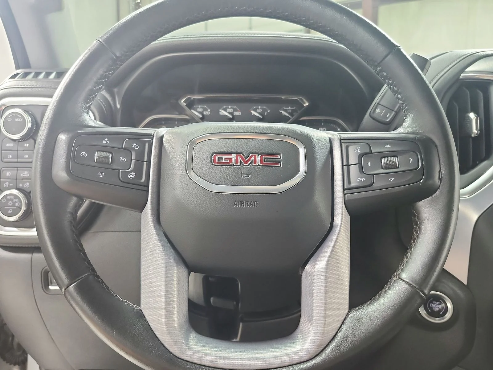 Used 2021 Quicksilver Metallic GMC SLT image 25