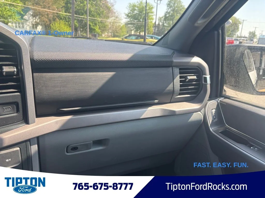 Used 2025 Oxford White Ford XLT image 16